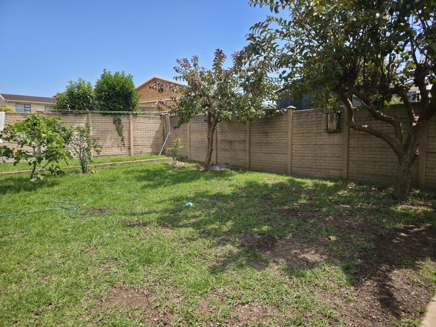 3 Bedroom Property for Sale in Wavecrest Eastern Cape
